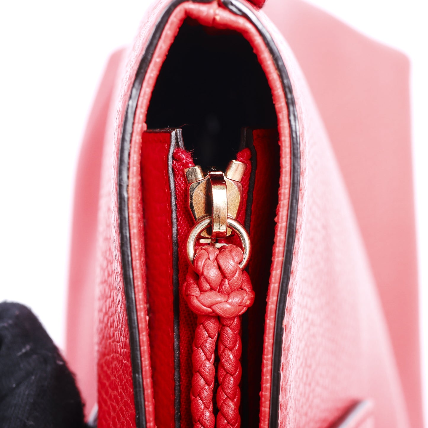 Pre-Owned Gucci Red Pebbled Calfskin Shoulder Bag  84133222