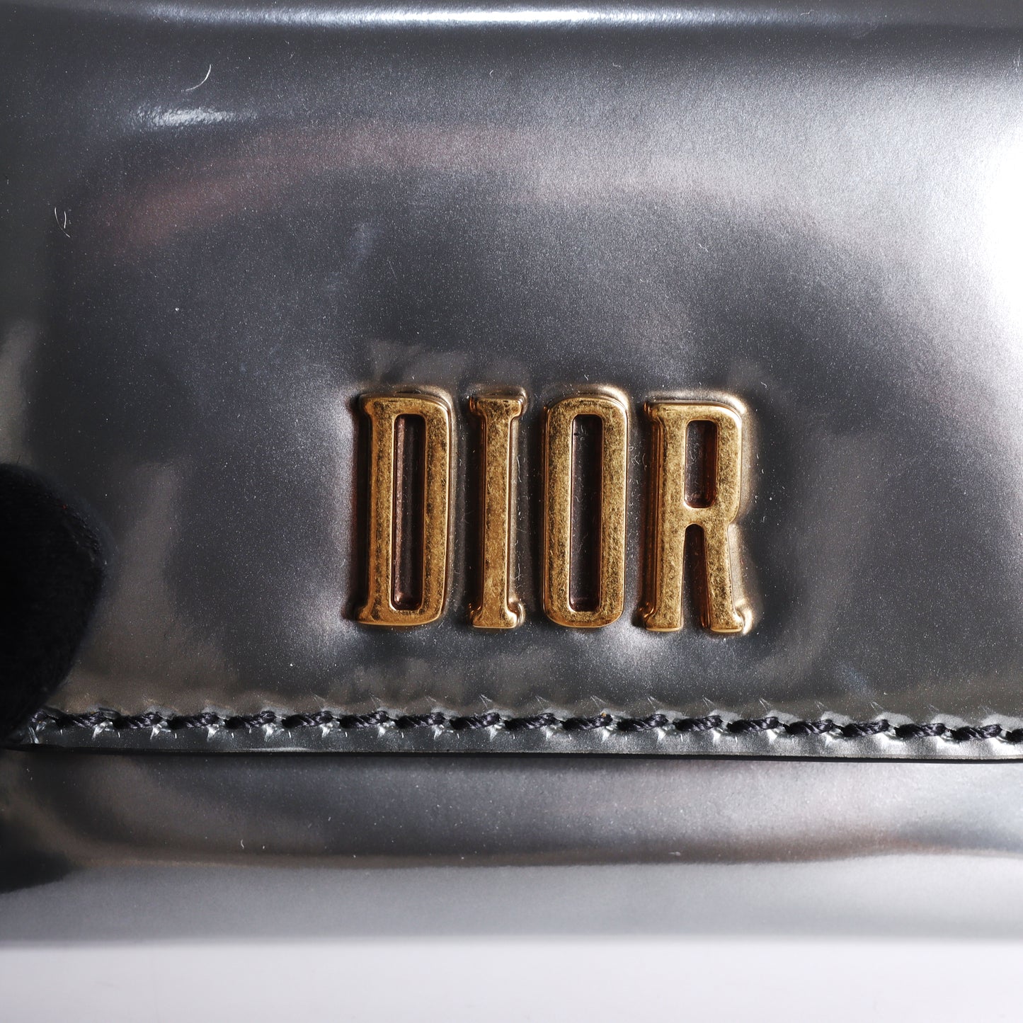 Pre-Owned Dior 30 Montaigne Compact Silver Calfskin Small Leather Goods 86175609