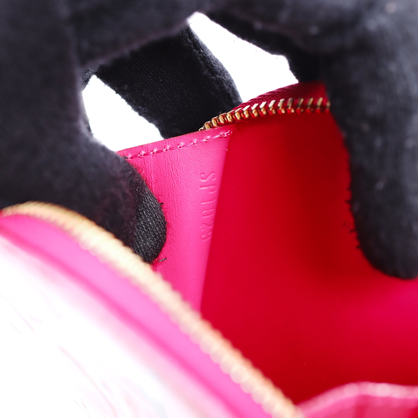 Pre-Owned Louis Vuitton Round Multicolor Patent Leather Coin Purse 86869147