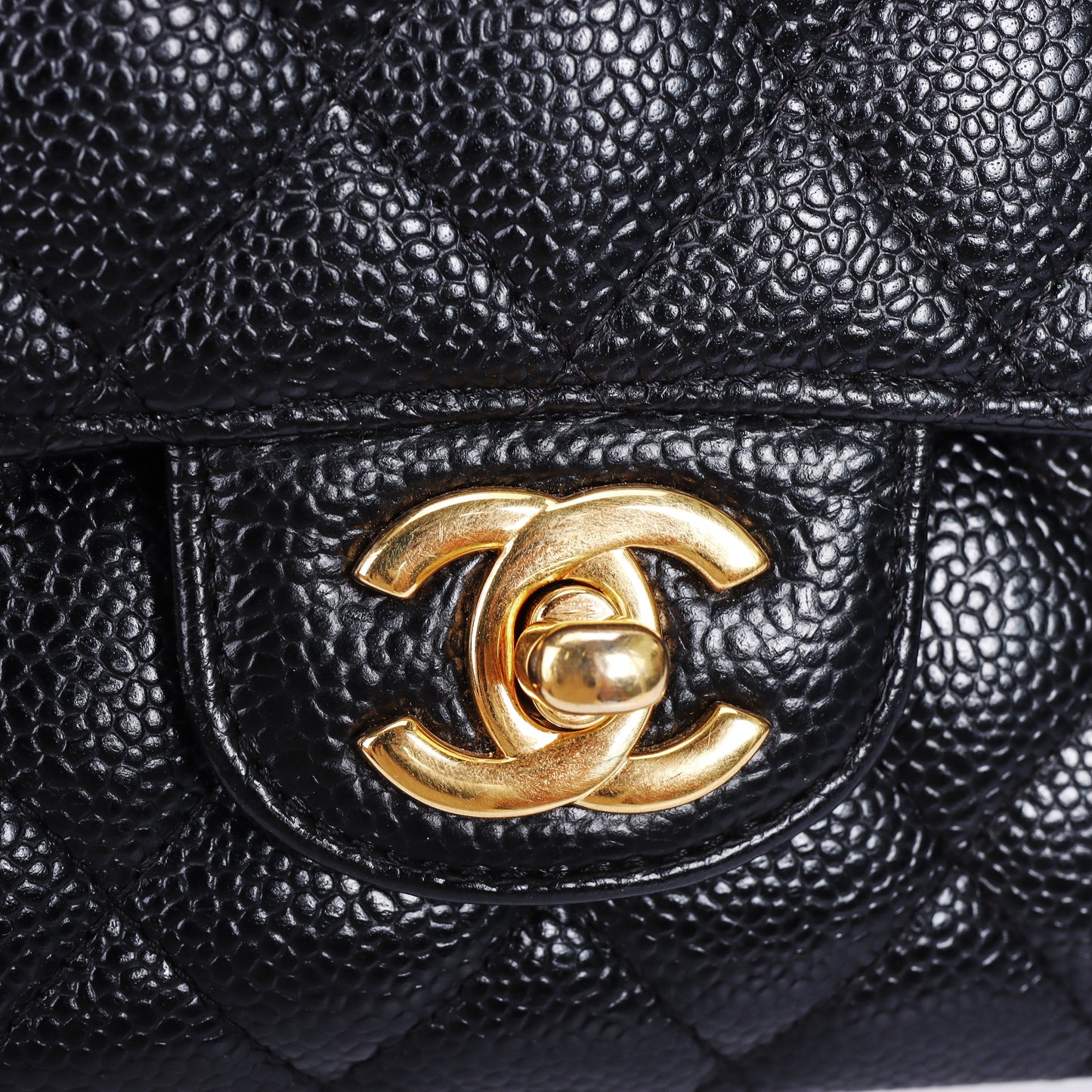 Pre-Owned Chanel Classic Double Flap Black Calfskin Leather Chain Shoulder Bag 88993867