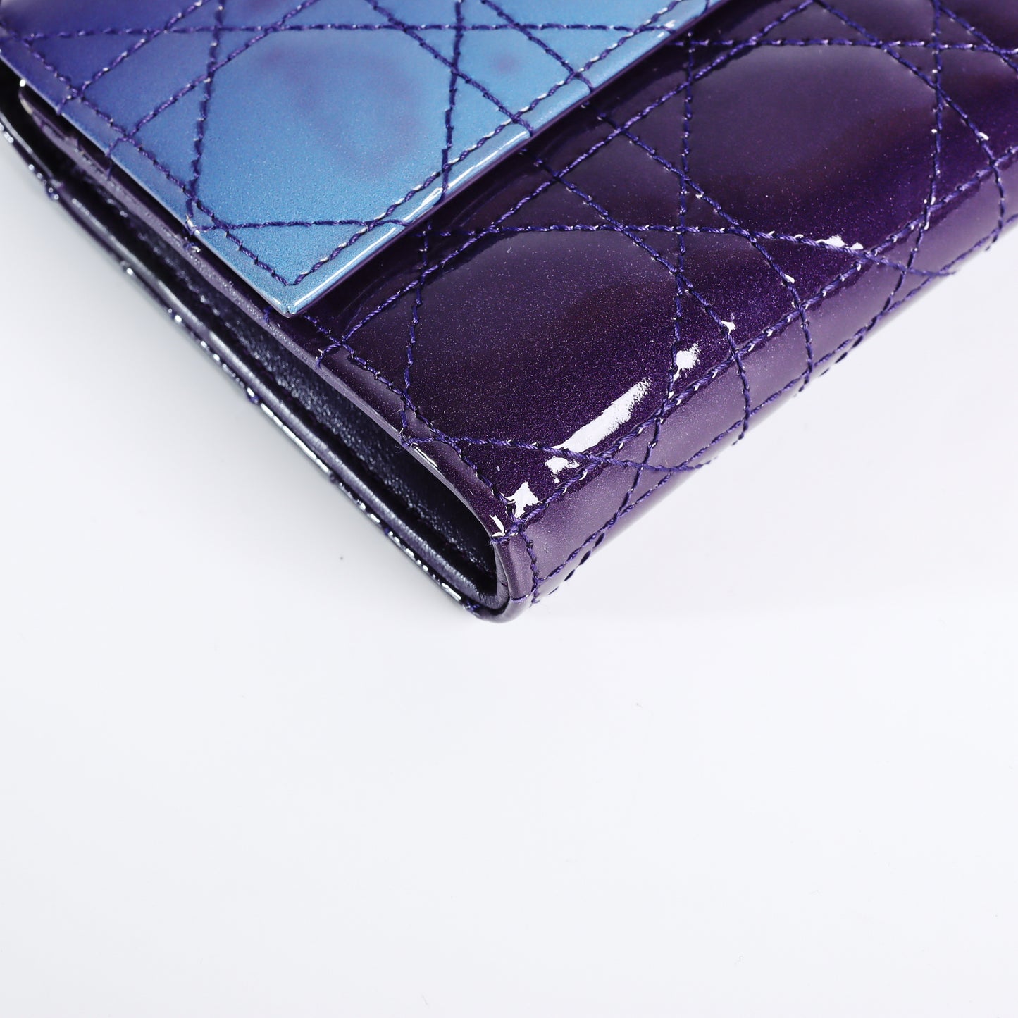 Pre-Owned Dior Purple to Blue Gradient Calfskin Wallet on Chain 92226211