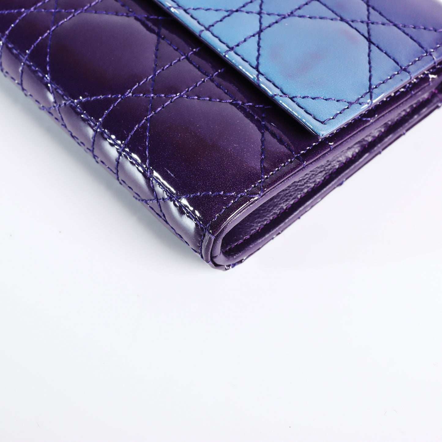 Pre-Owned Dior Purple to Blue Gradient Calfskin Wallet on Chain 92226211