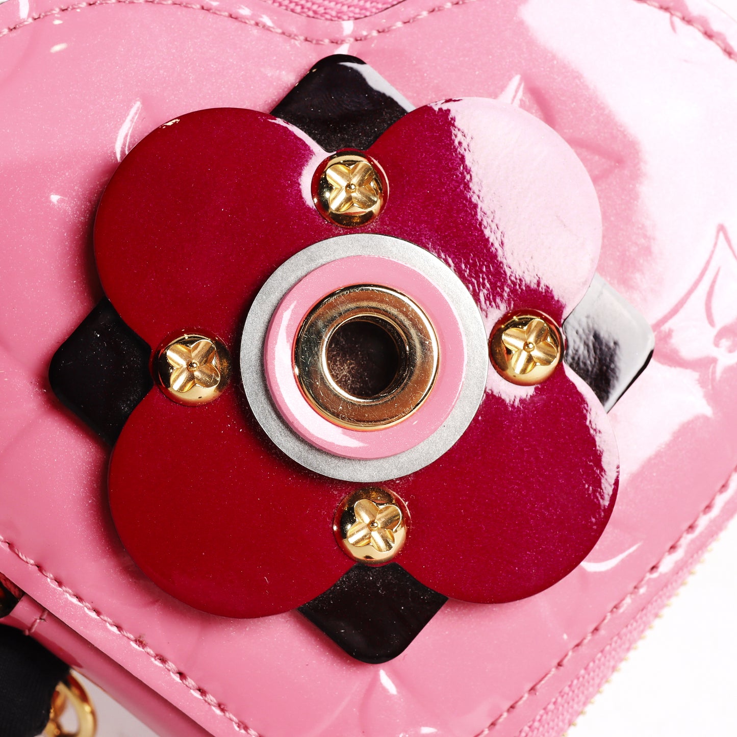 Pre-Owned Louis Vuitton Heart Pink Patent Leather  Coin Purse 92326183