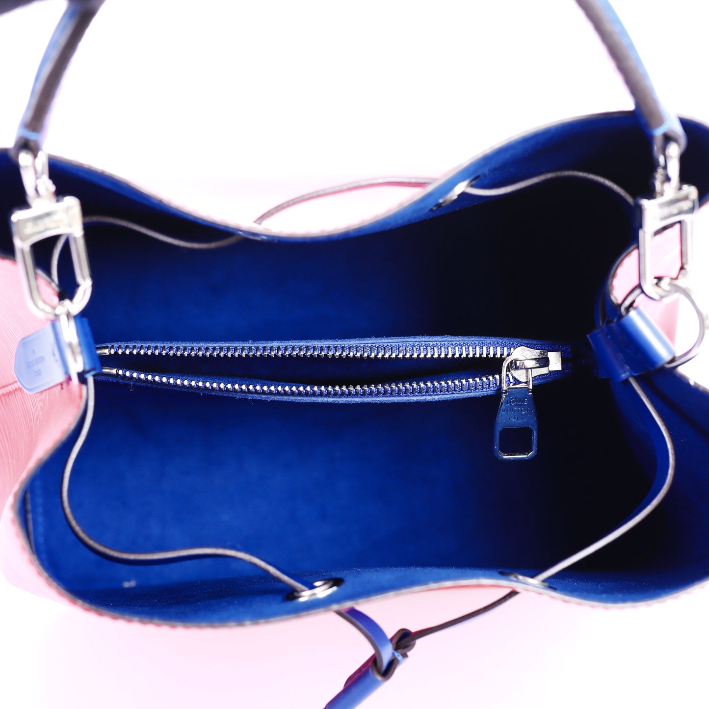 Pre-Owned Louis Vuitton NeoNoe Red Blue Calfskin Shoulder Bag  92728666