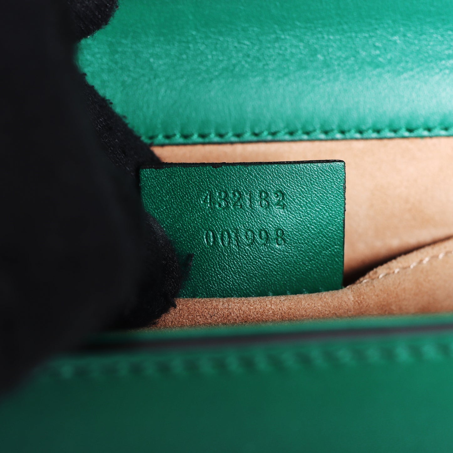 Pre-Owned Gucci Padlock Studded Green Calfskin Shoulder Bag 95549399