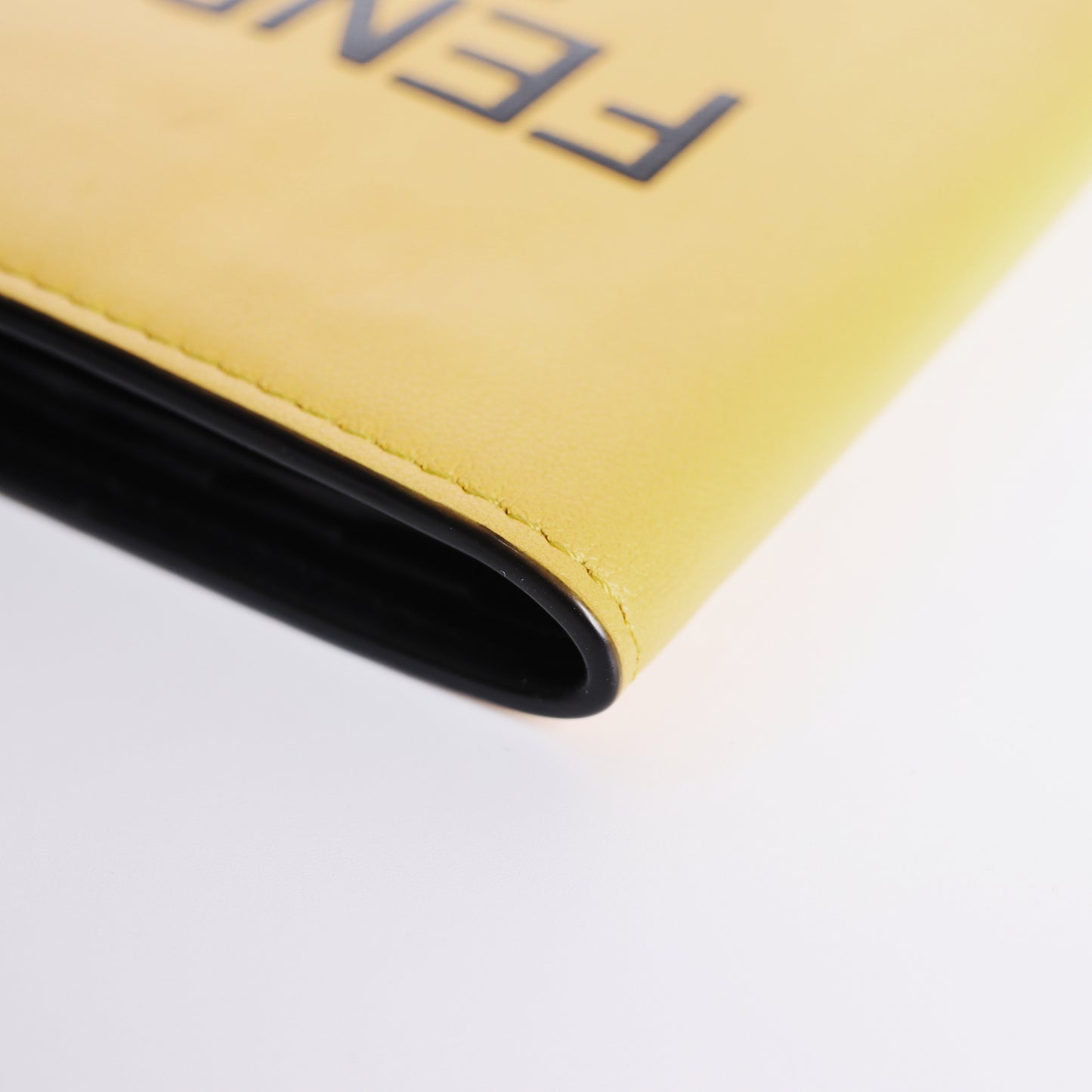 Pre-Owned Fendi Roma Yellow Calfskin Leather Wallet 96807048