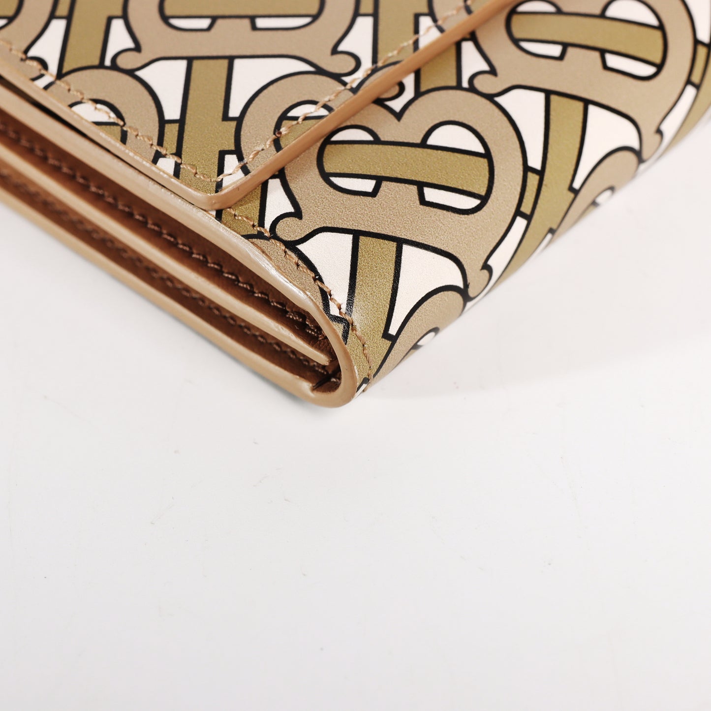 Pre-Owned Burberry Brown Calfskin Crossbody Bag  98275960 L