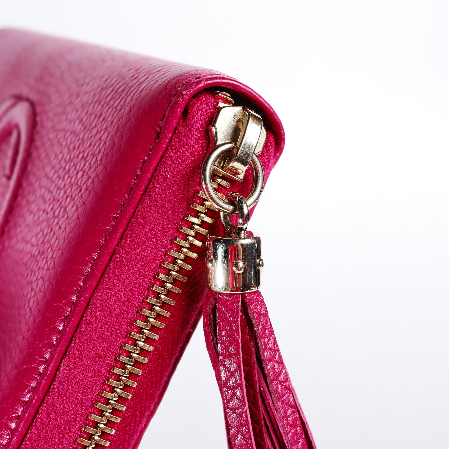 Pre-Owned Gucci Soho Fuchsia calfskin Leather Wallet 99110151