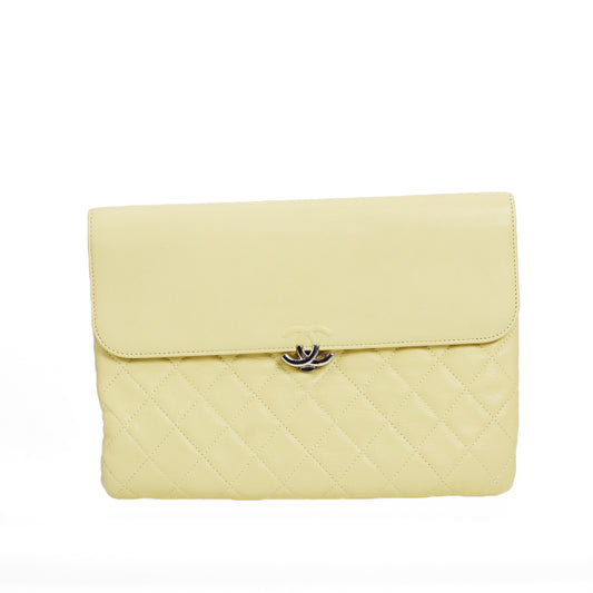 Pre-Owned Chanel Yellow Quilted Lambskin Flap Clutch 14495966