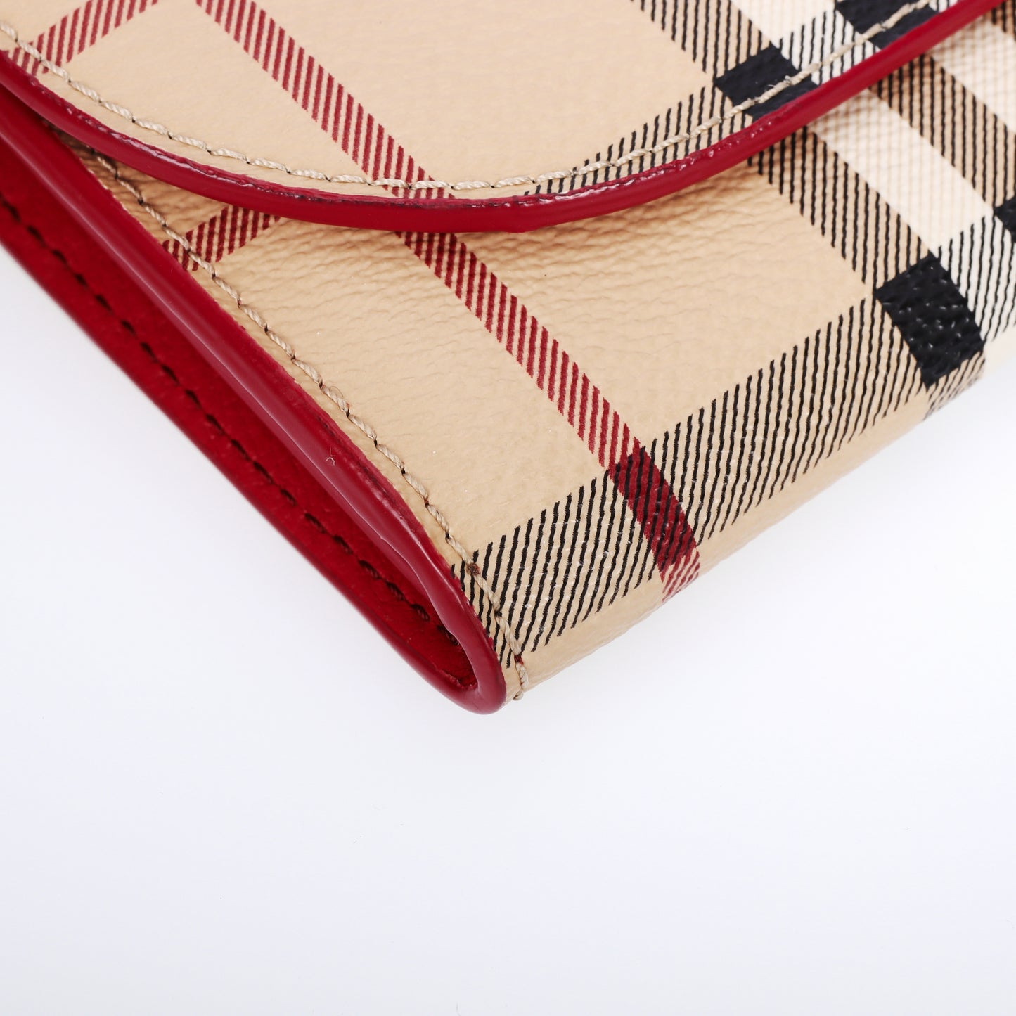 Pre-Owned Burberry Haymarket Check Beige Coated Canvas Wallet on Chain 16022426