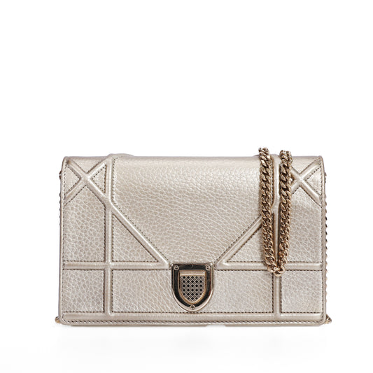 Pre-Owned Christian Dior Diorama Gold Metallic Calfskin Leather Crossbody Bag 16062252