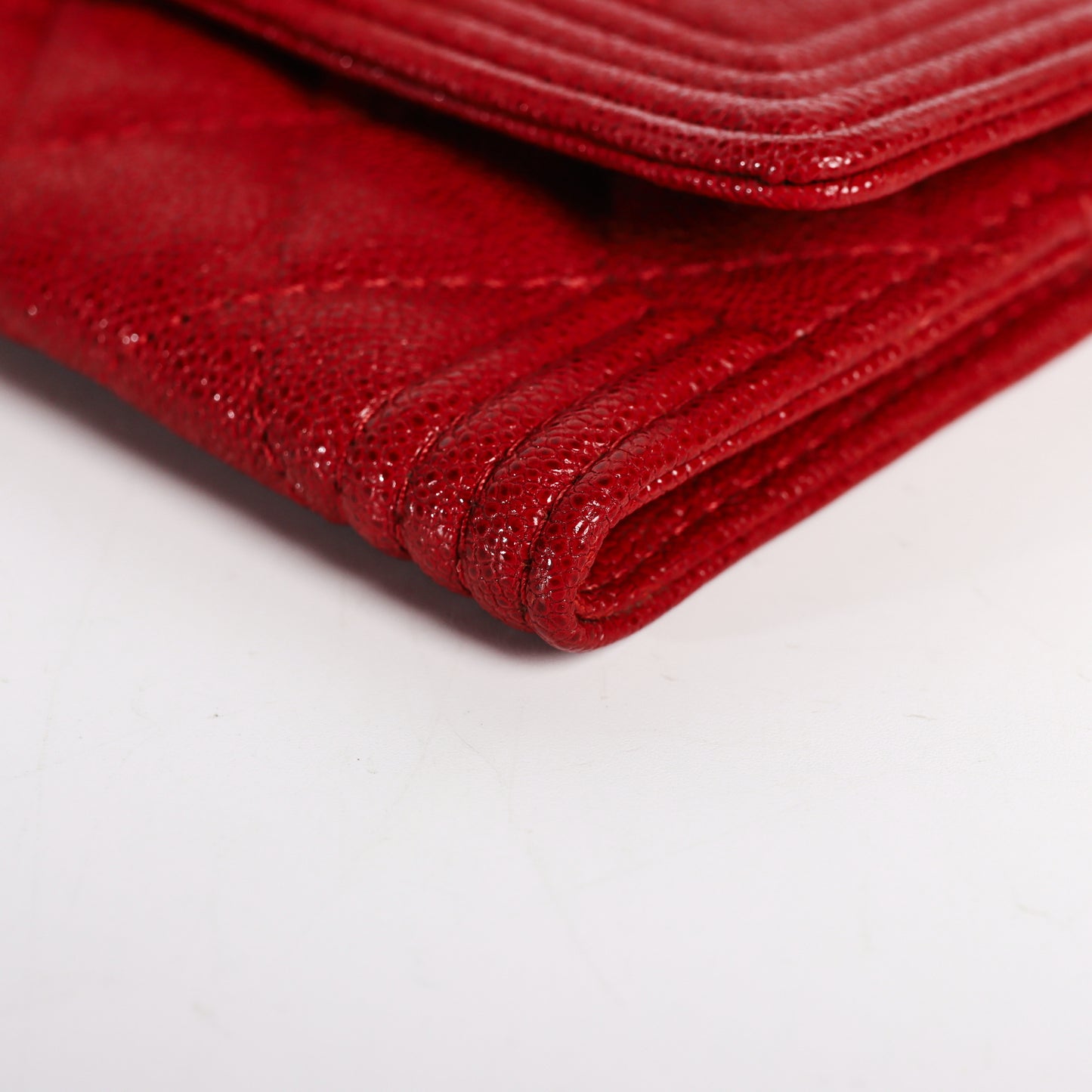 Pre-Owned Chanel Boy Red Caviar Leather Small Wallet  18293001