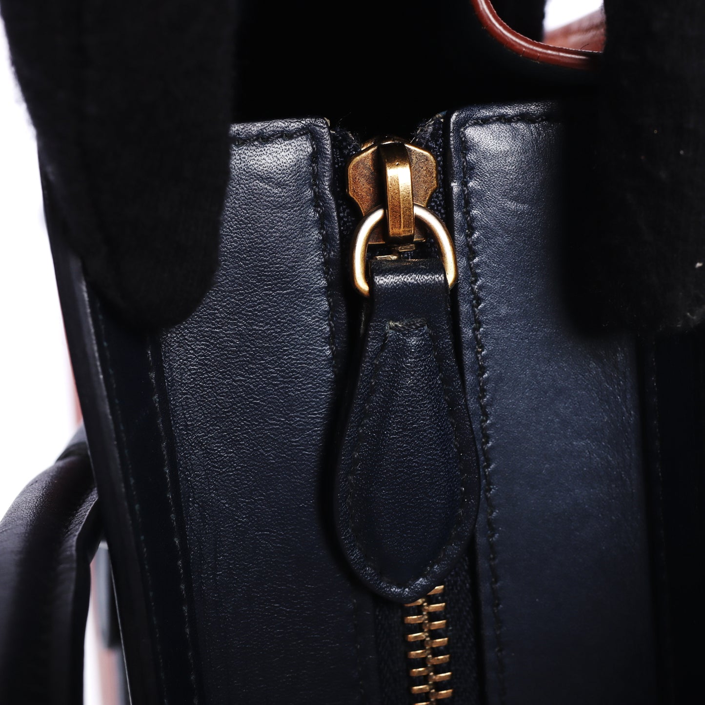 Pre-Owned Celine Luggage Nano Orange Calfskin Crossbody Bag 18521649