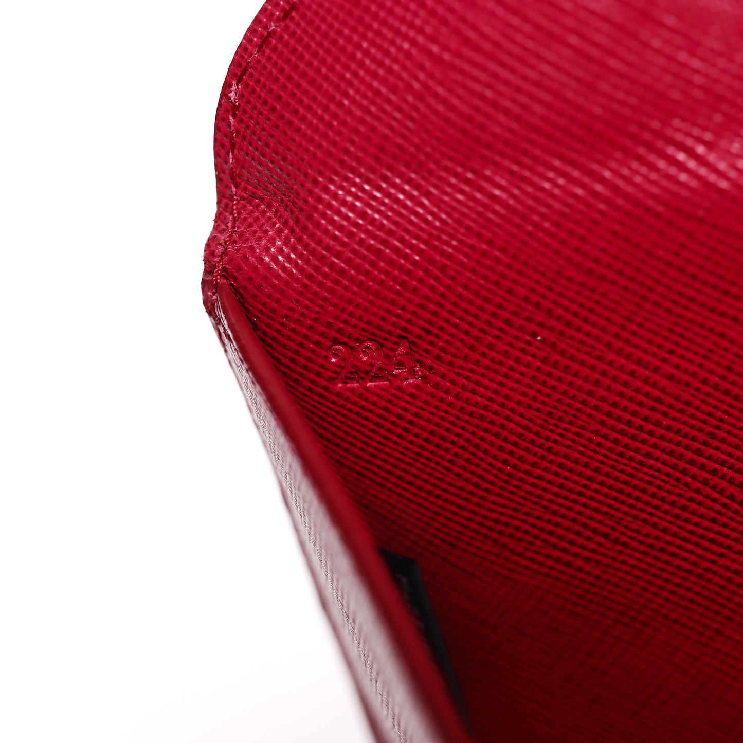 Pre-Owned Prada Saffiano Red Calfskin Envelope Wallet 20265723