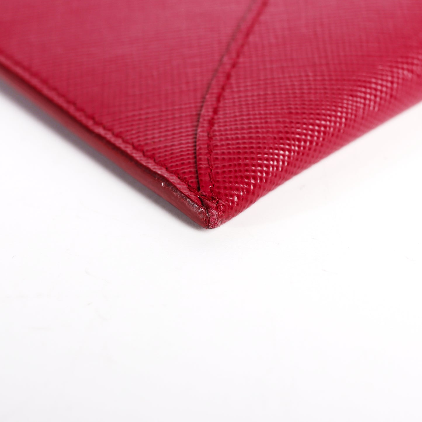 Pre-Owned Prada Saffiano Red Calfskin Envelope Wallet 20265723
