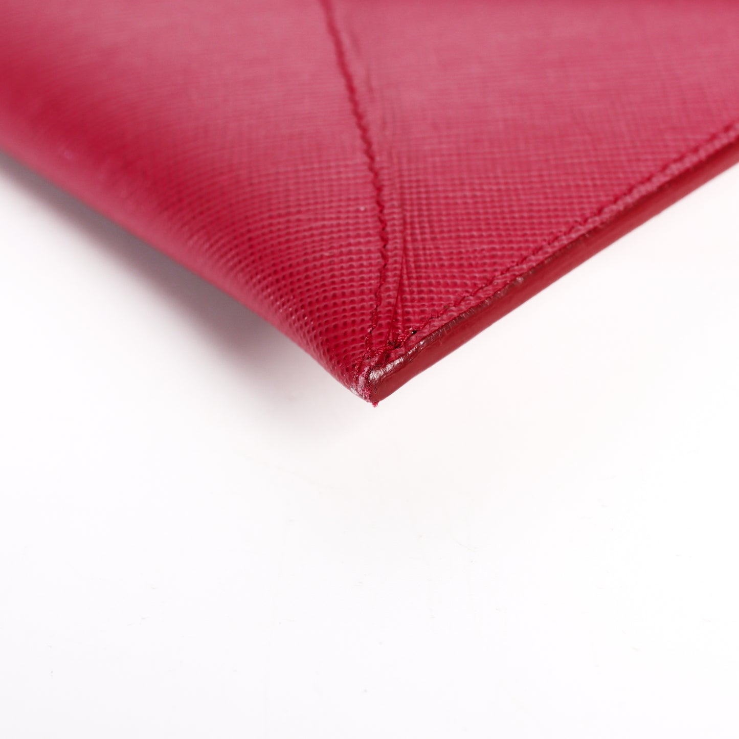 Pre-Owned Prada Saffiano Red Calfskin Envelope Wallet 20265723