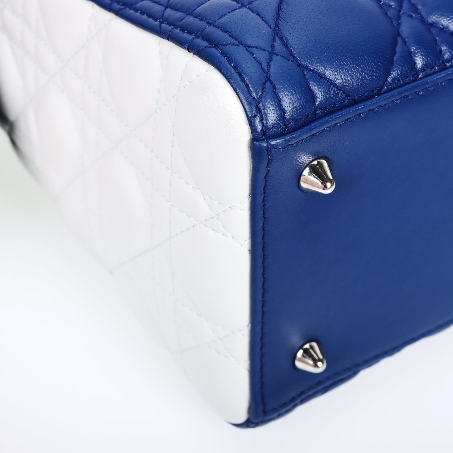 Pre-Owned Dior Lady Dior Medium Size Blue Cannage Lambskin Shoulder Bag  22813181 c