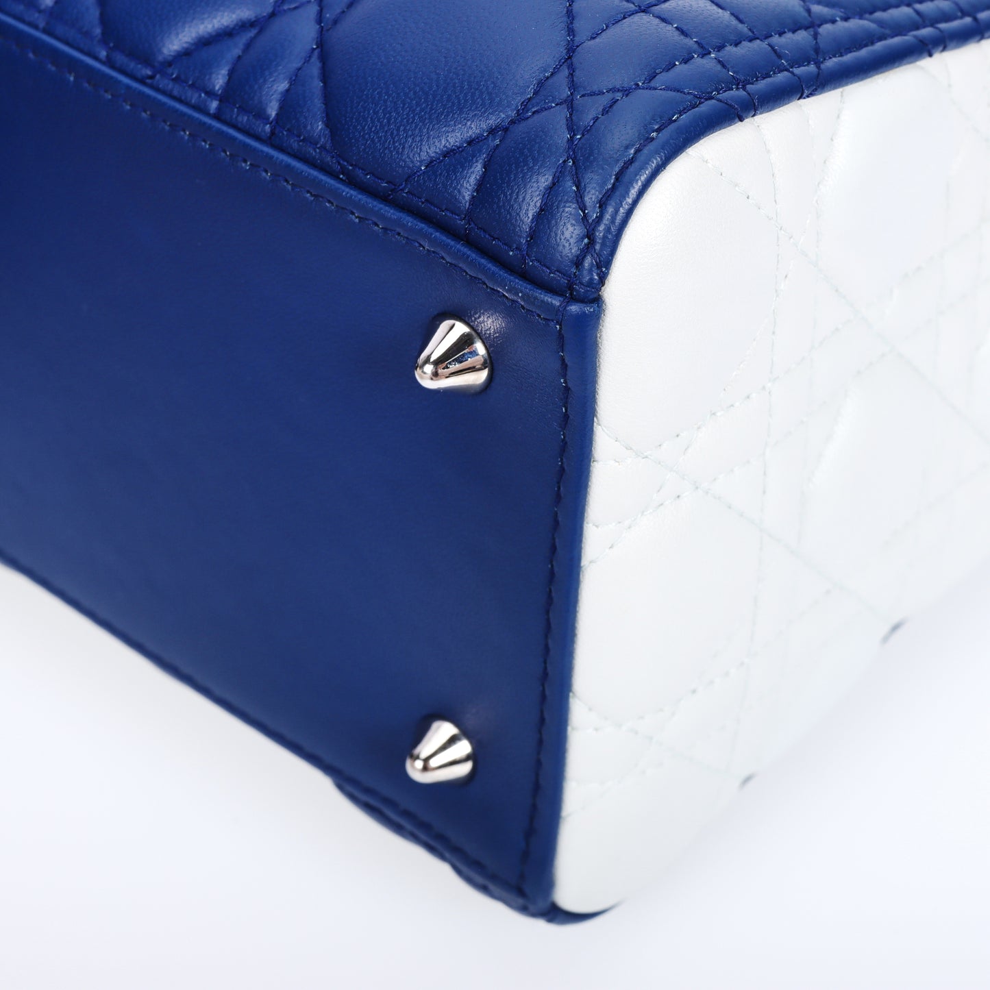 Pre-Owned Dior Lady Dior Medium Size Blue Cannage Lambskin Shoulder Bag  22813181 c