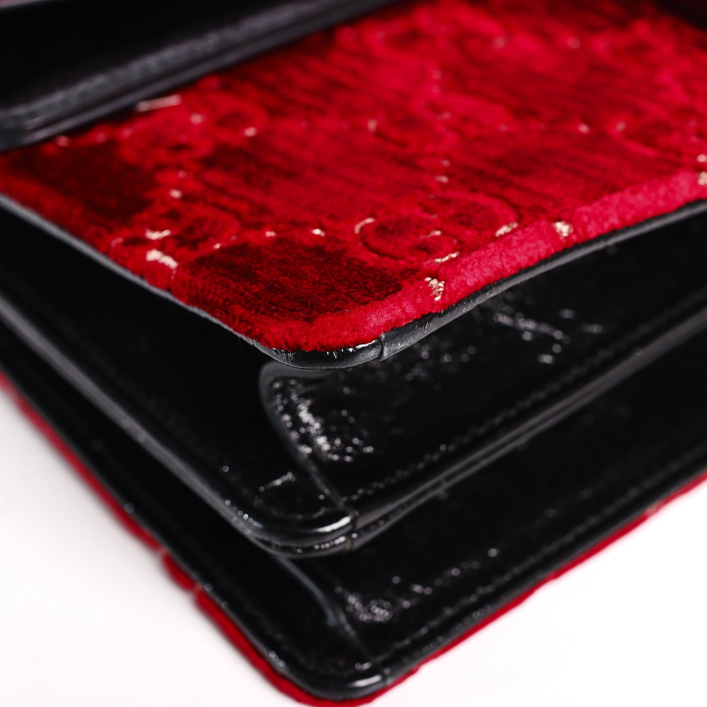 Pre-Owned Gucci Dionysus Small Size Red Velvet Shoulder Bag 27263432