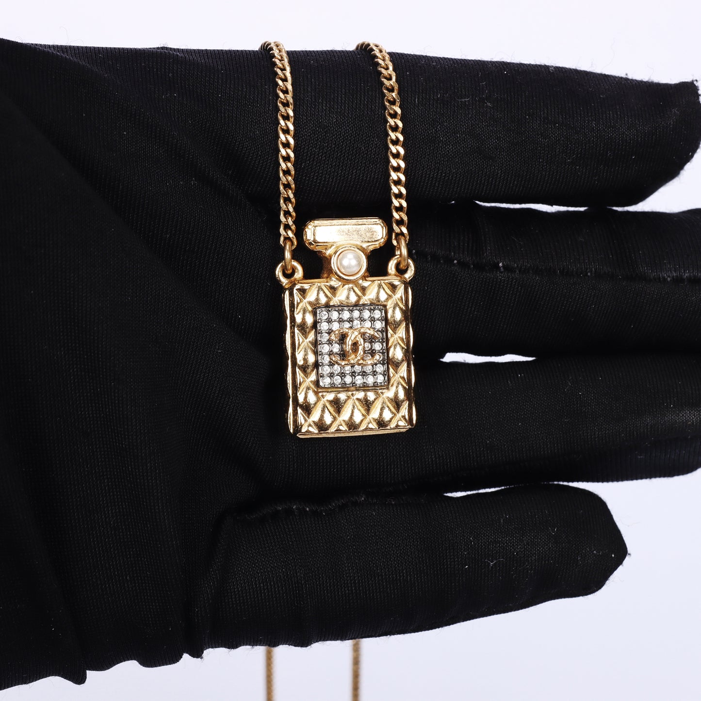 Pre-Owned Chanel Gold-Tone Metal Necklace 27377385