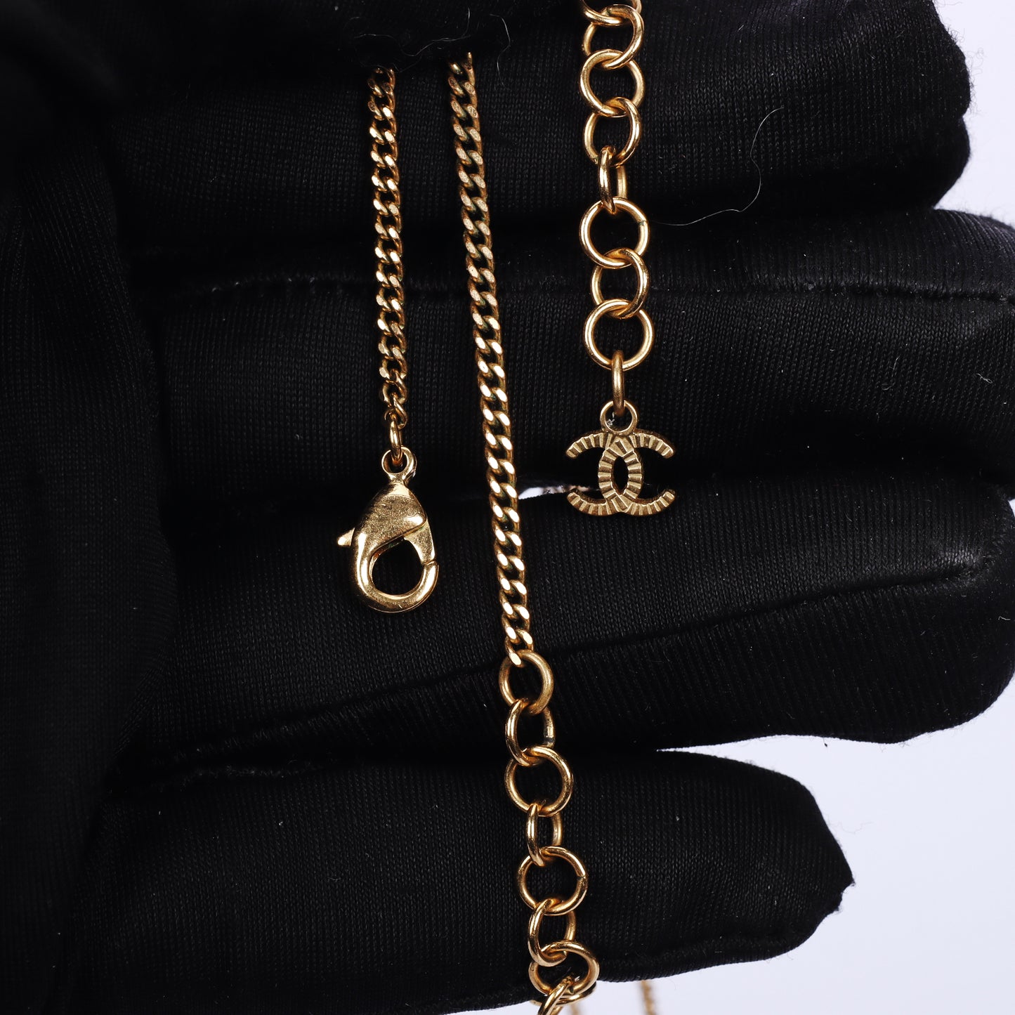 Pre-Owned Chanel Gold-Tone Metal Necklace 27377385