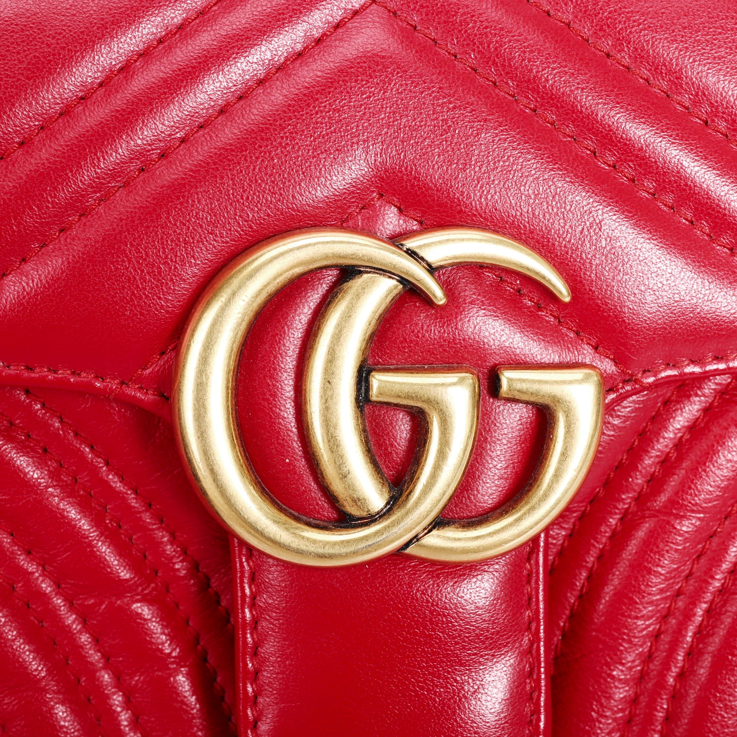 Pre-Owned Gucci GG Marmont Red Calfskin Shoulder Bag 29051589