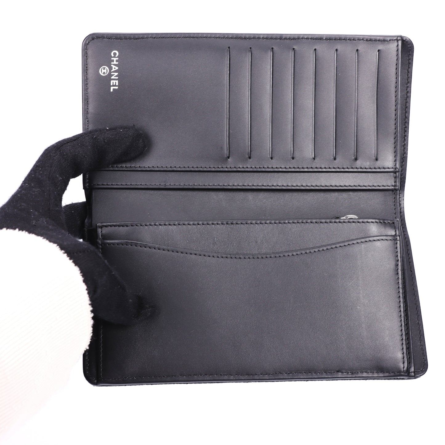 Pre-Owned Chanel Classic Black Quilted Caviar Calfskin Wallet 30737681