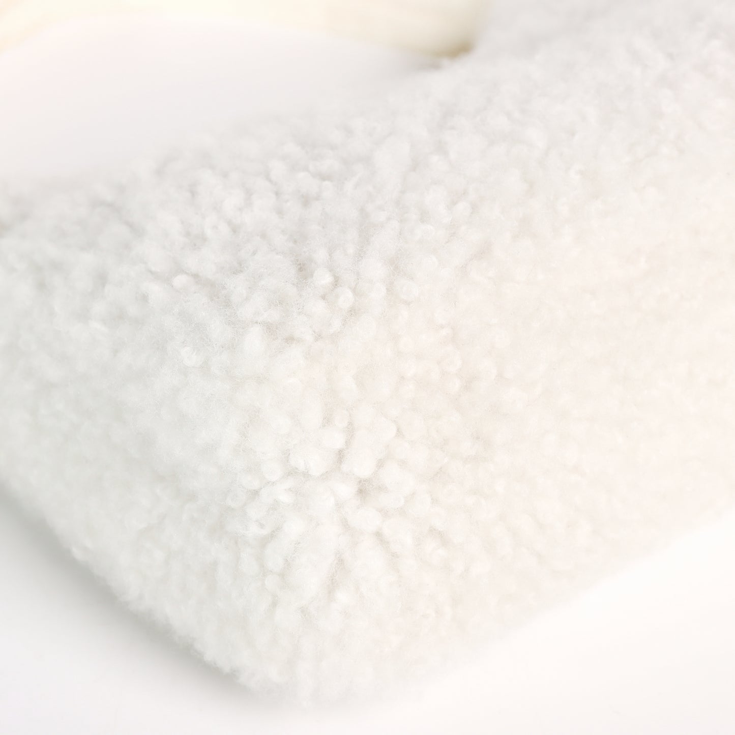 Pre-Owned Prada Re-Edition 2000 White Shearling Top Handle Bag 32295215