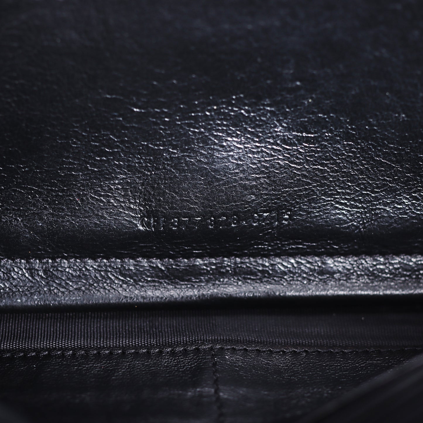 Pre-Owned Saint Laurent Chevron Black Patent Leather Wallet on Chain 32841904