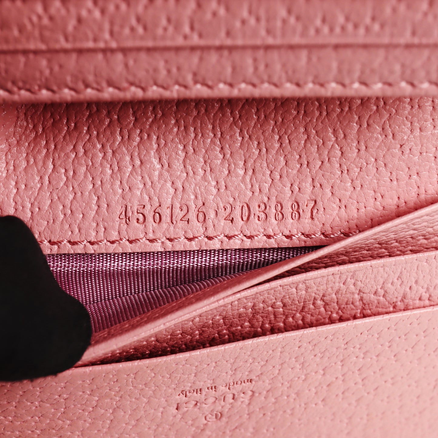 Pre-Owned Gucci Strawberry Pink Calfskin Wallet 33826848