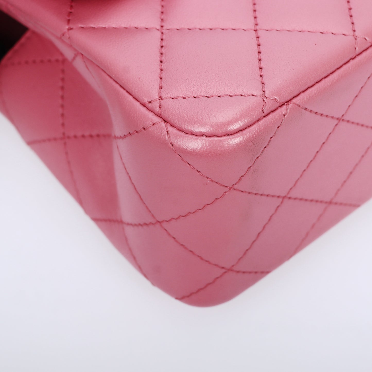 Pre-Owned Chanel Classic Flap Pink Lambskin Shoulder Bag 34250421