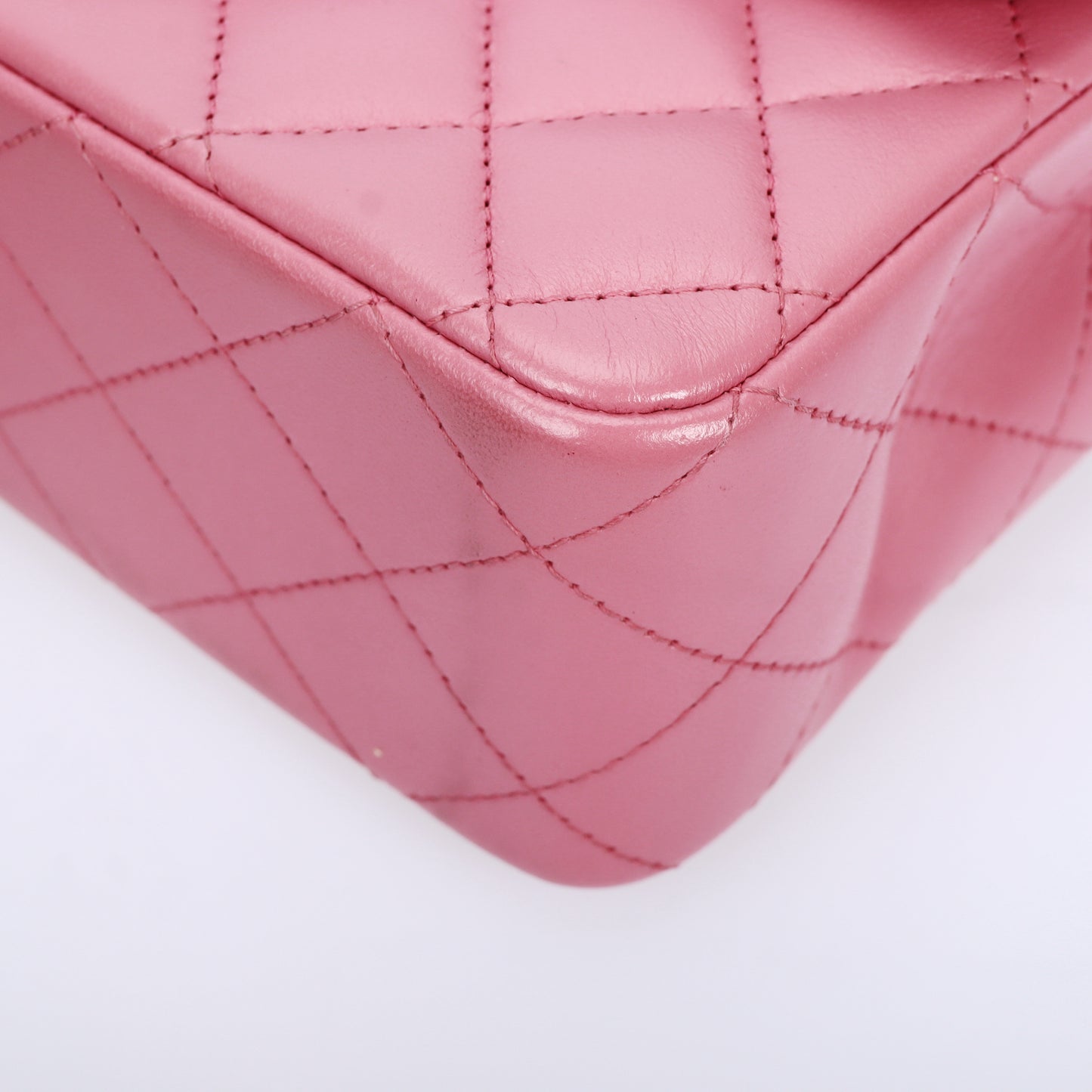 Pre-Owned Chanel Classic Flap Pink Lambskin Shoulder Bag 34250421