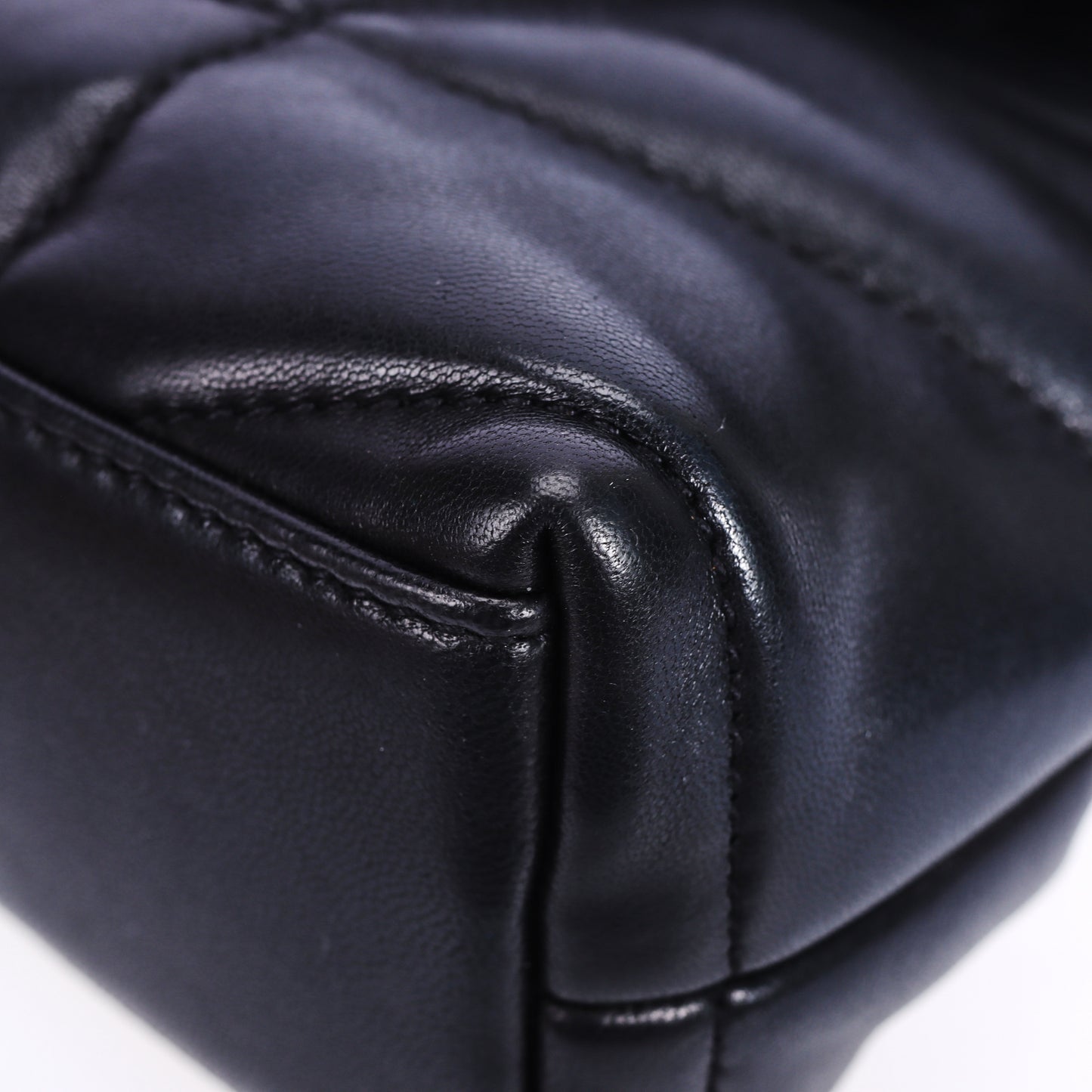 Pre-Owned Saint Laurent Loulou Puffer Black Lambskin Leather Shoulder Bag 34941185