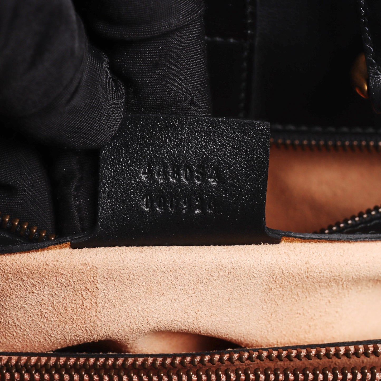 Pre-Owned Gucci GG Marmont Black Matelassé Calfskin Shoulder Bag 35428517