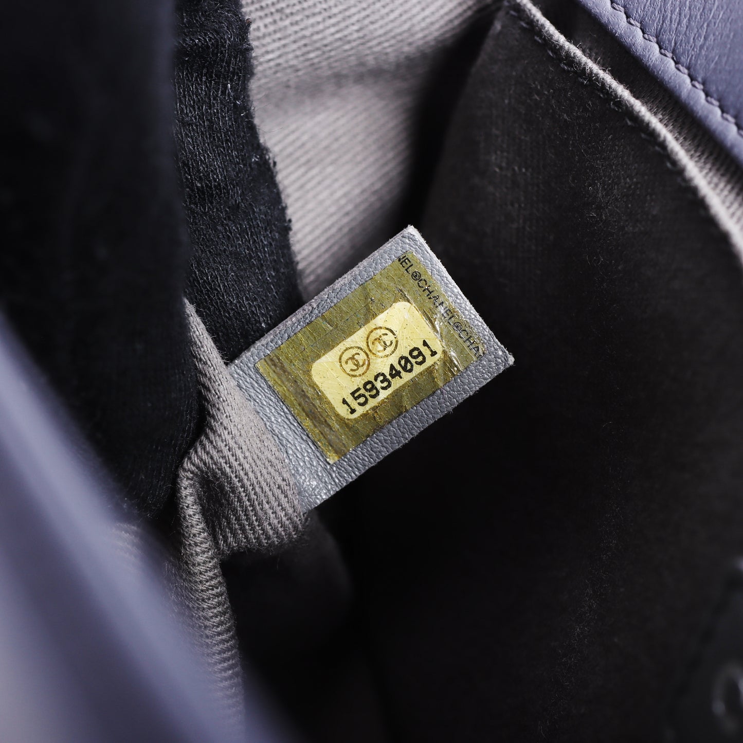 Pre-Owned Chanel Boy Lavender Lambskin Crossbody Bag 36708851 L