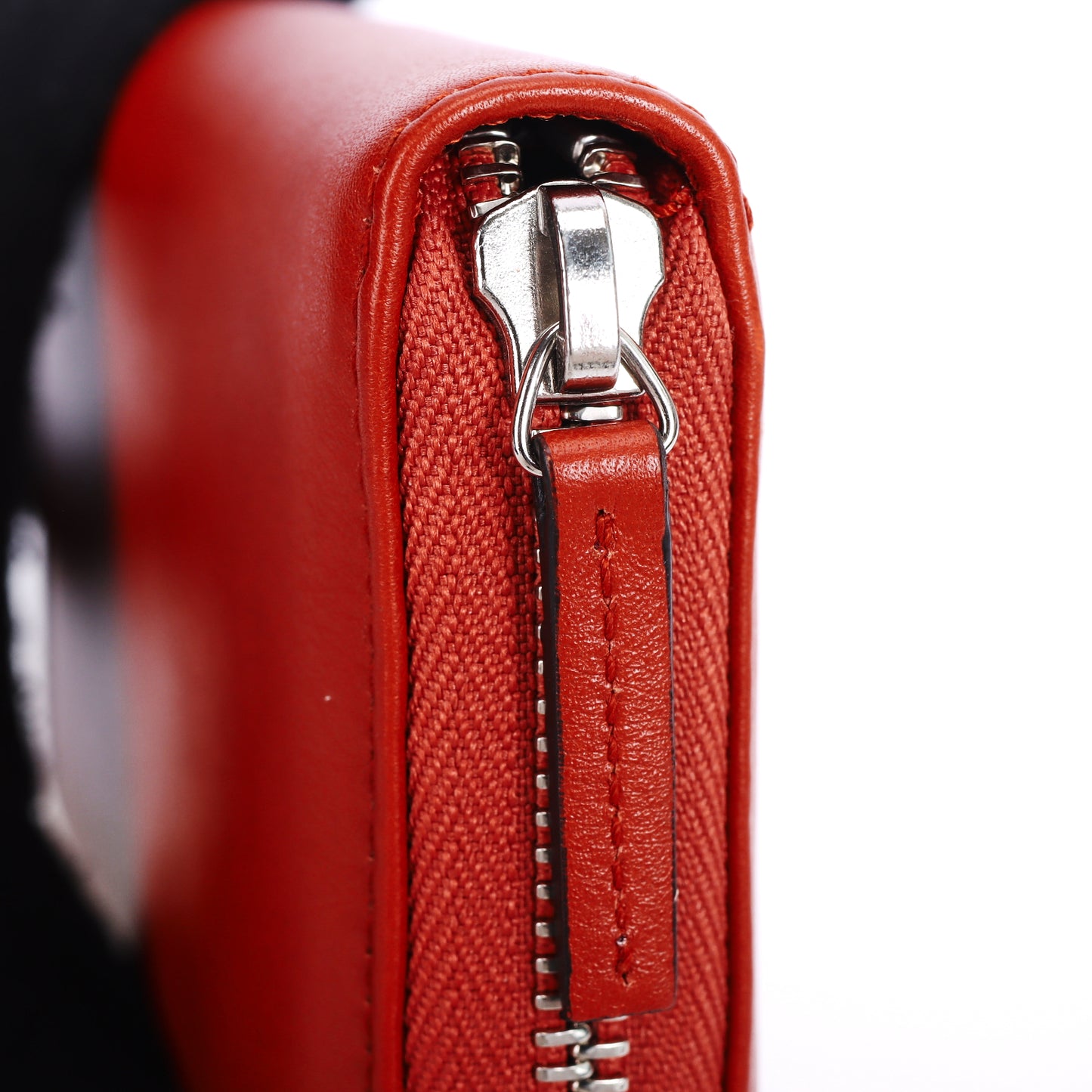 Pre-Owned Gucci Shima Orange Calfskin Long Wallet 38181727