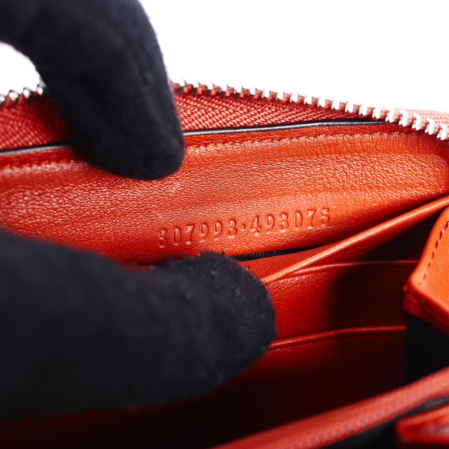 Pre-Owned Gucci Shima Orange Calfskin Long Wallet 38181727