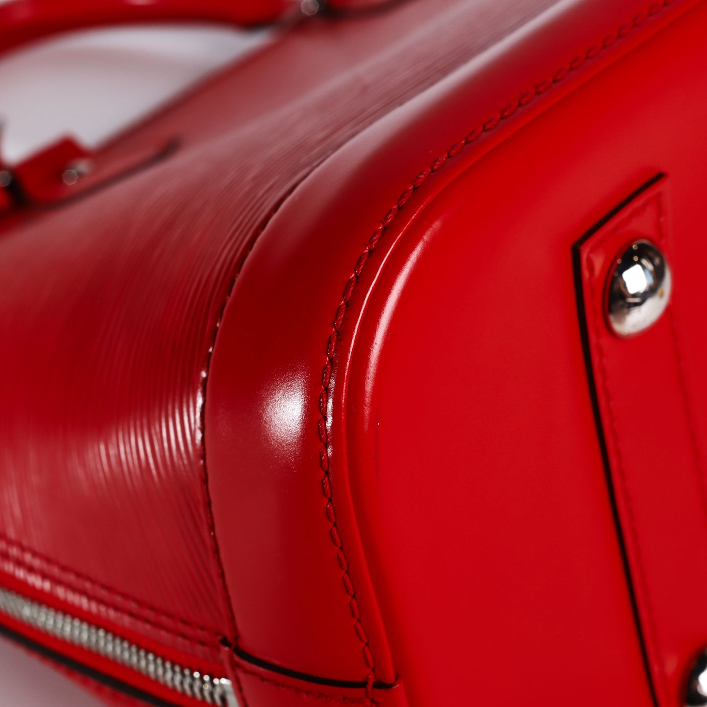 Pre-Owned Louis Vuitton Red Epi Leather Alma PM Tote Bag 38863539