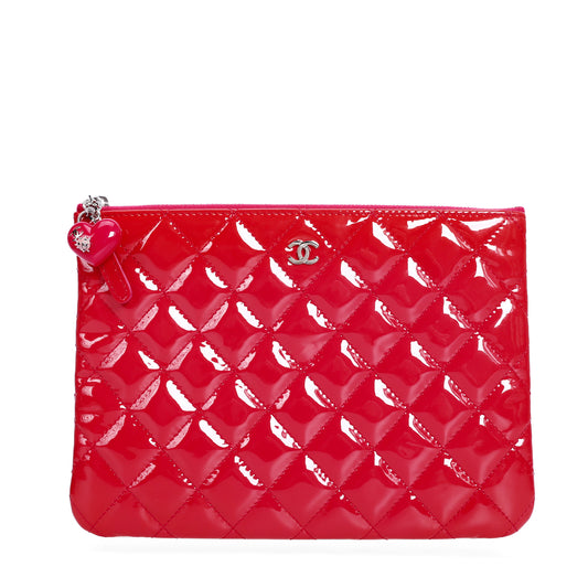 Pre-Owned Chanel Quilted Red Patent Calfskin Leather Clutch 38900745