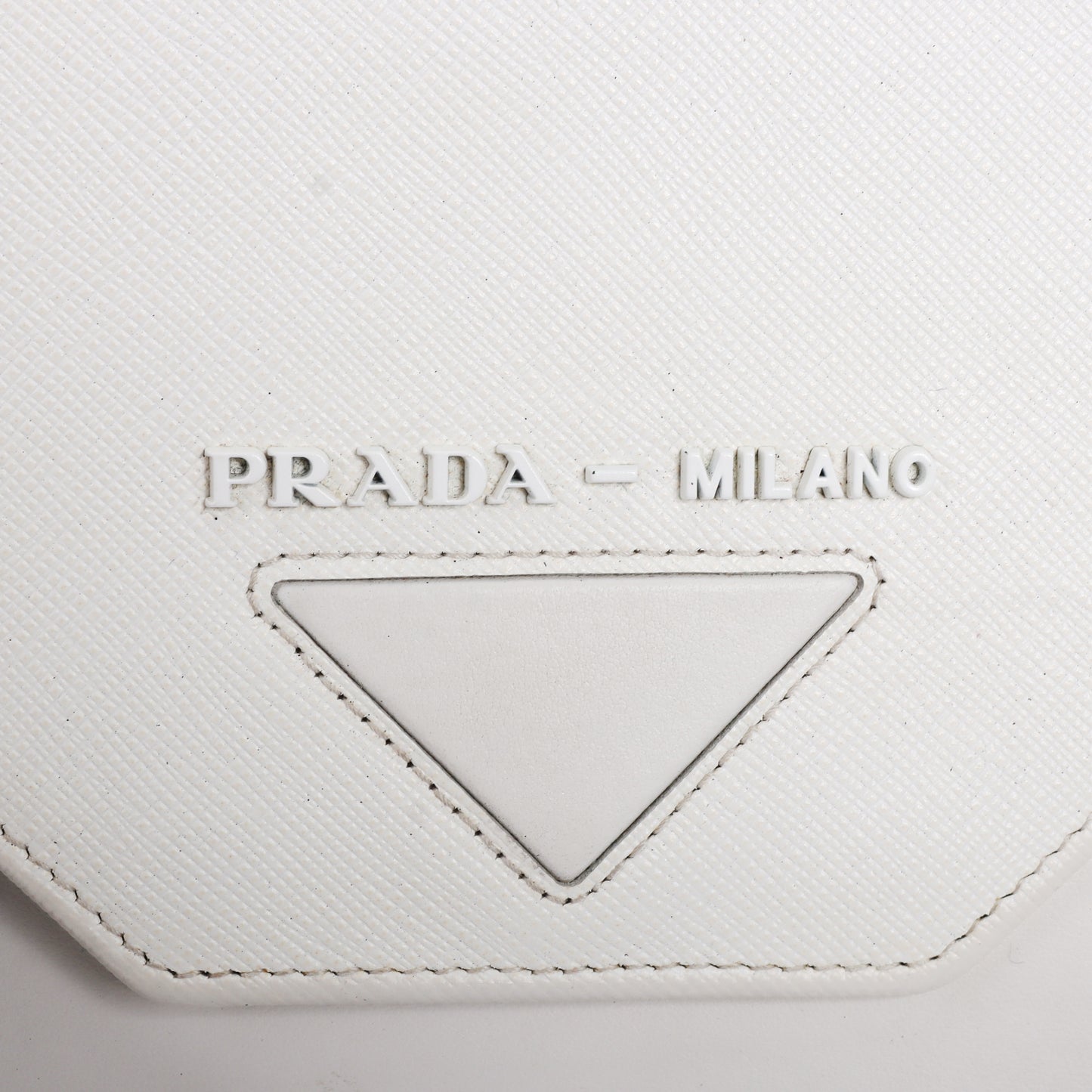 Pre-Owned PRADA Saffiano White Calfskin Wallet on Chain 40620226