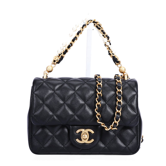 Pre-Owned Chanel Classic Flap Black Calfskin Leather Shoulder Bag 44843683