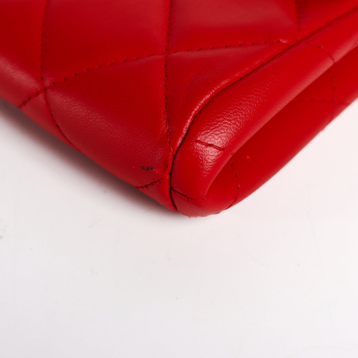 Pre-Owned Chanel Classic Flap Red Lambskin Shoulder Bag 48419950 L