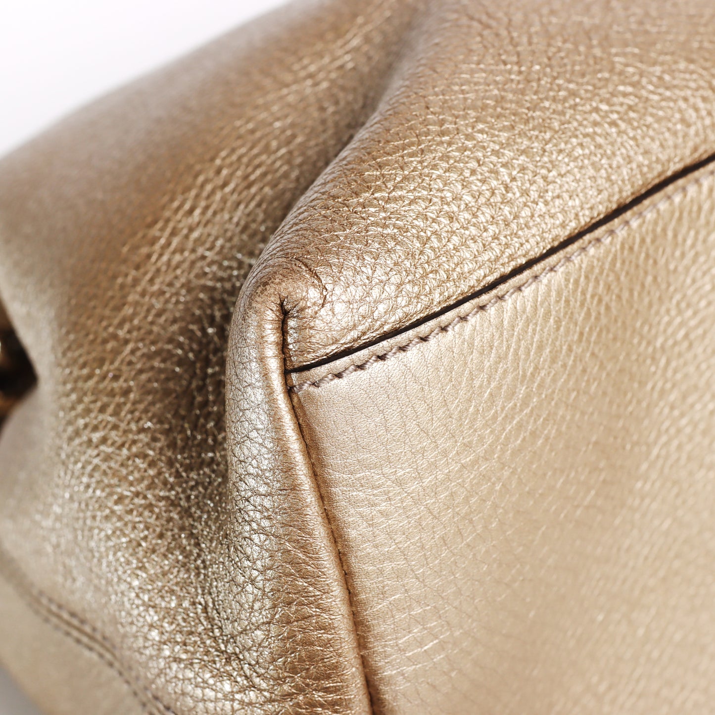 Pre-Owned Gucci Soho Metallic Gold Calfskin Shoulder Bag 48666396