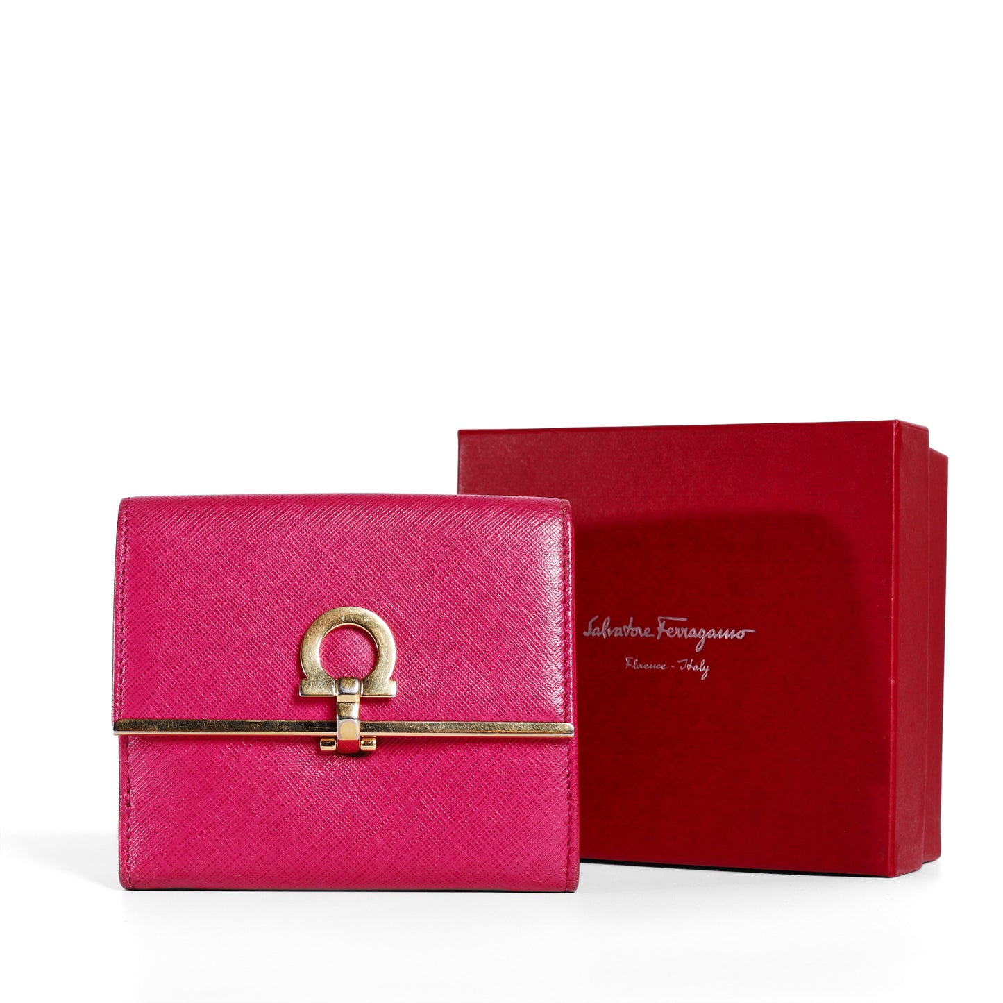 Pre-Owned Salvatore Ferragamo Gancini Compact Pink calfskin Small Leather Goods Wallet 49353372