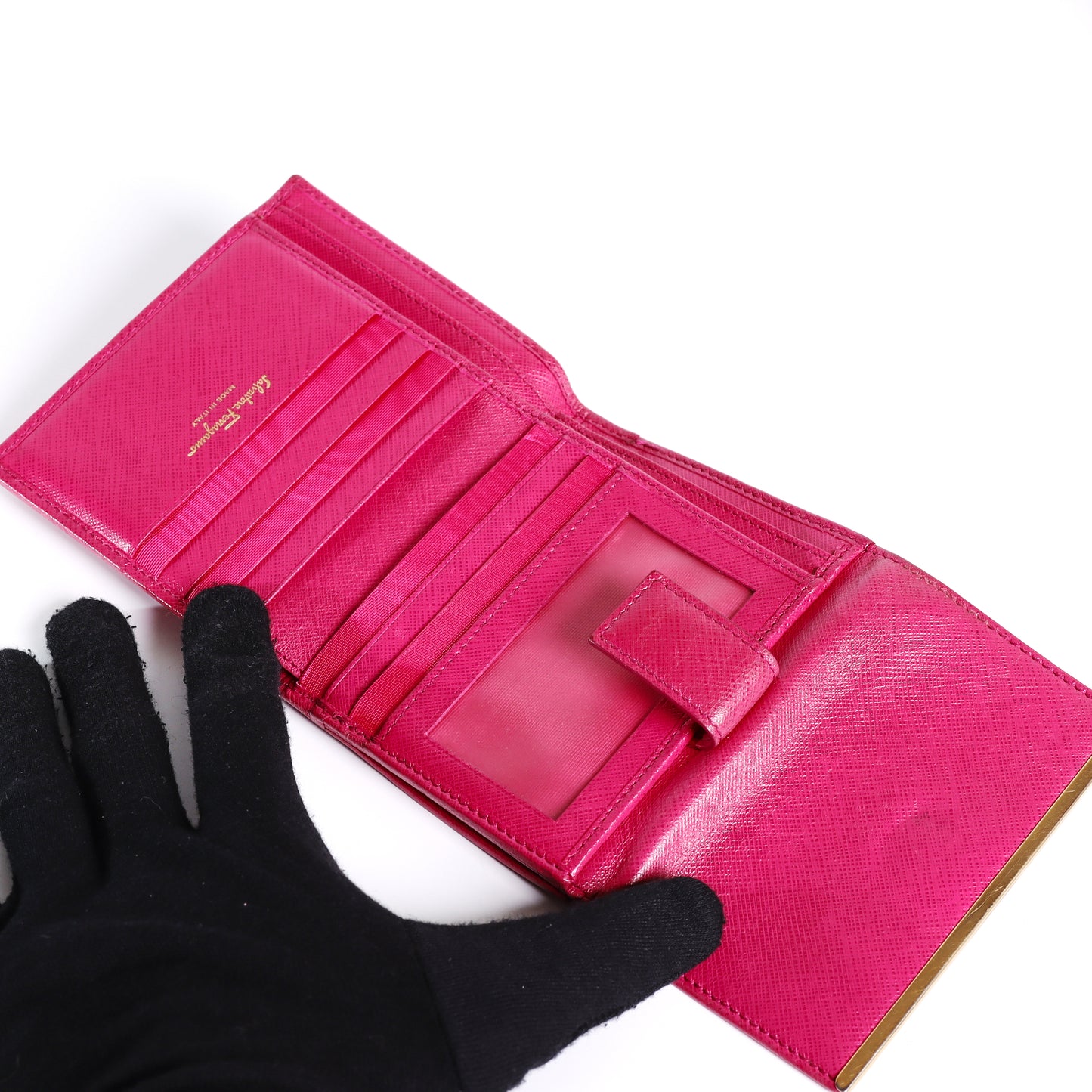 Pre-Owned Salvatore Ferragamo Gancini Compact Pink calfskin Small Leather Goods Wallet 49353372