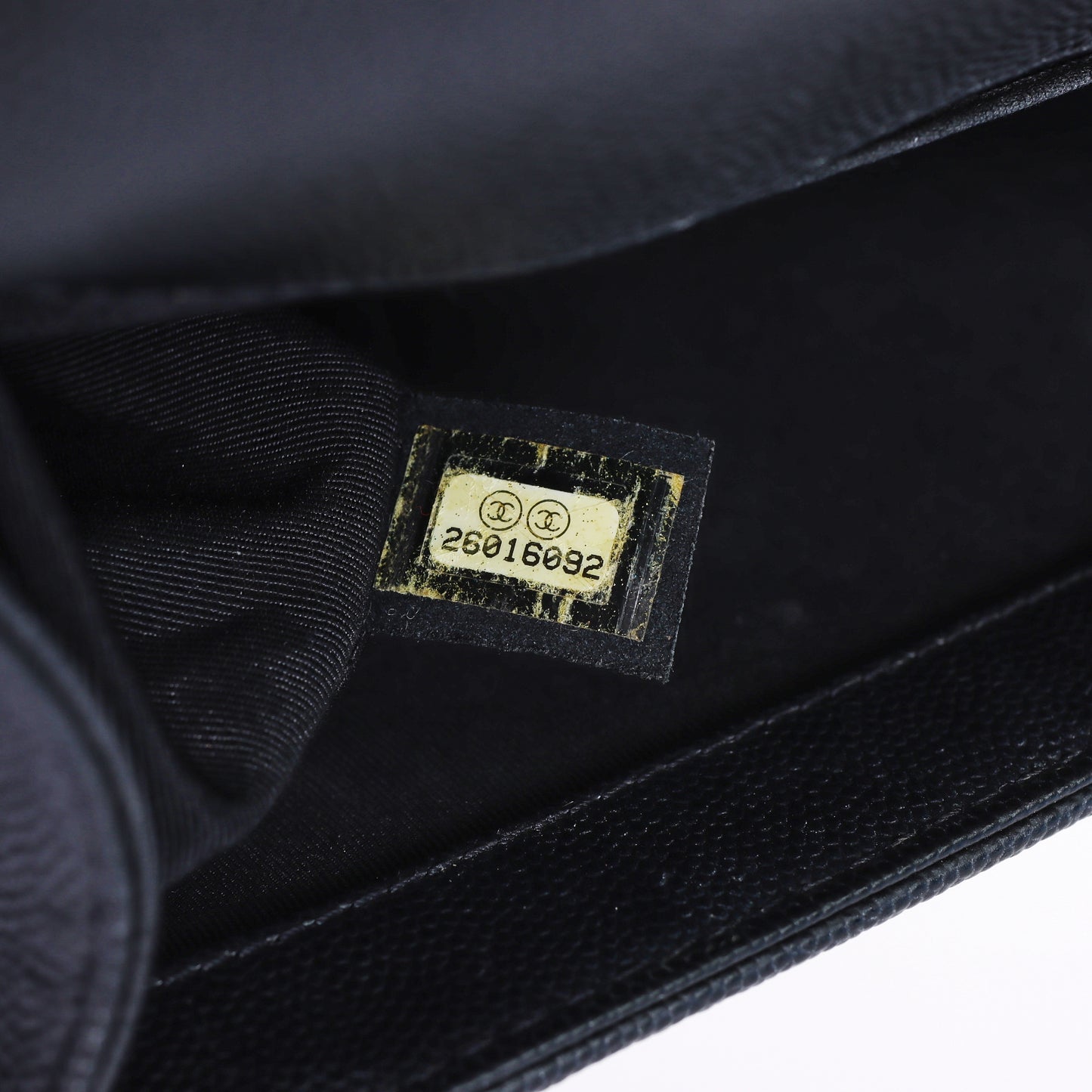 Pre-Owned Chanel Boy Medium Size Black Calfskin Leather Crossbody Bag 50888397 L