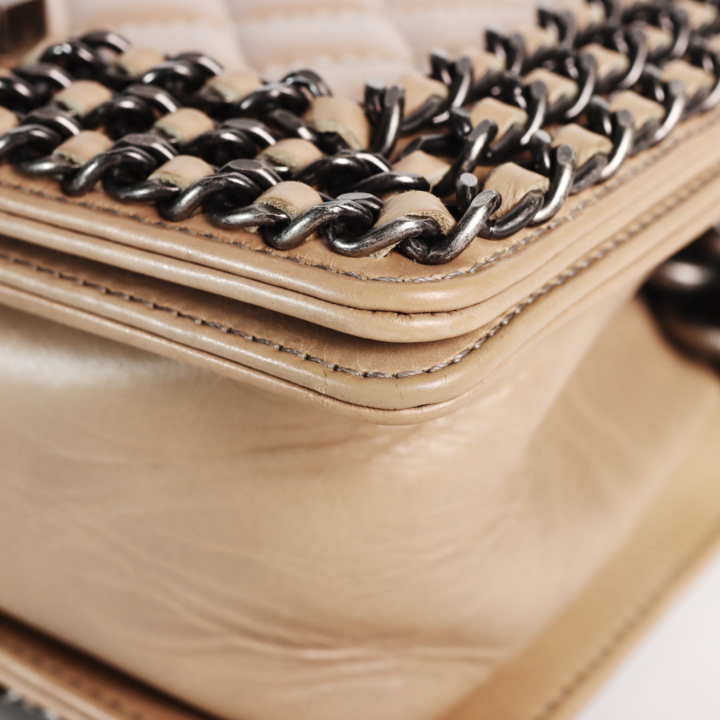 Pre-Owned Chanel Small Size Le Boy Beige Calfskin Shoulder Bag 51706967 L