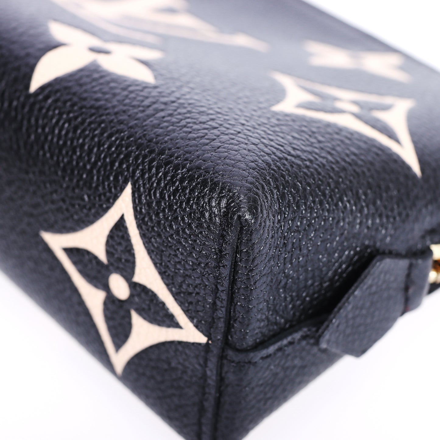 Pre-Owned Louis Vuitton  Cosmetic Pouch Monogram Black Calfskin Leather Clutch Bag 52533104