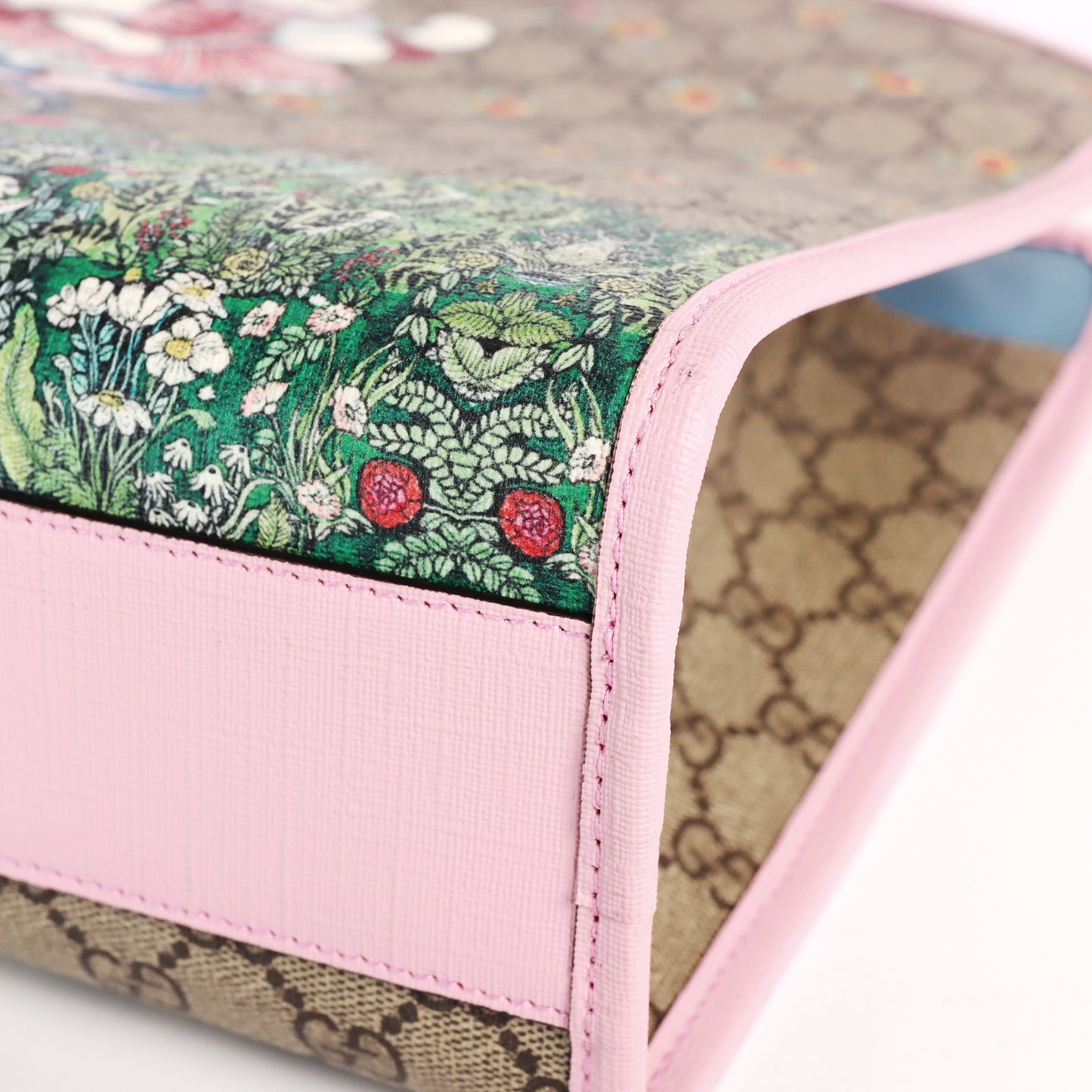 Pre-Owned Gucci Rabbit GG Supreme Beige Coated Canvas Shoulder Bag 52678837