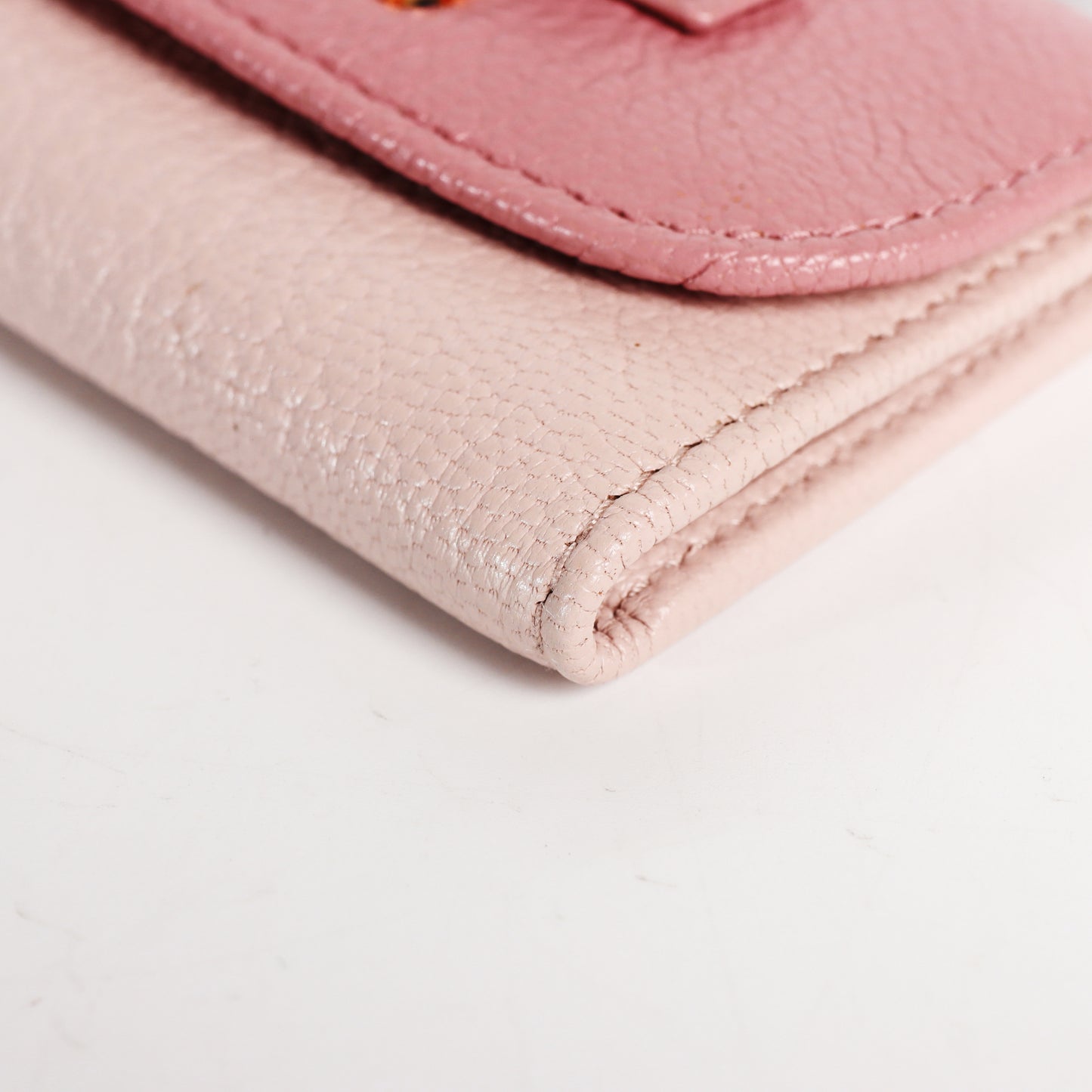 Pre-Owned Miu Miu Bow Pink Calfskin Key Pouch 55977741